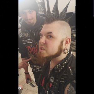 Meet your Posher, Thomas